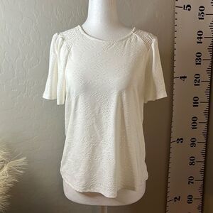 W5 white flutter sleeve gathered shoulder open weave top stretchy fabric size M